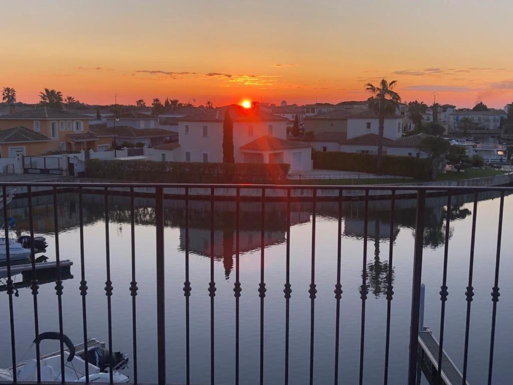 Marina 120M²/8 Pers/ Terrasse 100M²/ Appontement Vila Aigues-Mortes Exterior foto